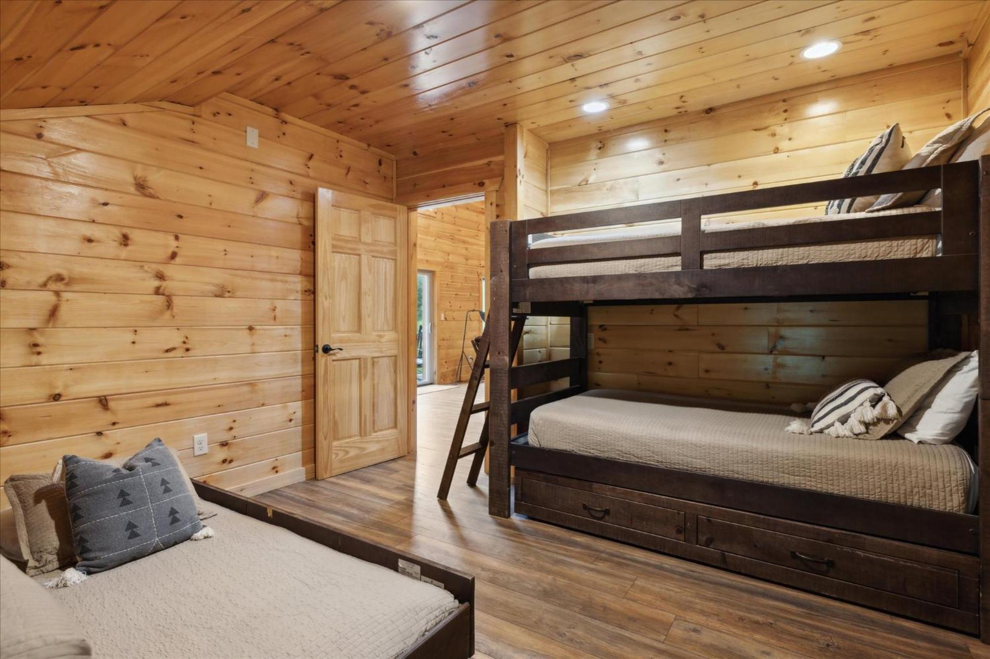 Hot Tub Fire Pit Game Room Theater Easy Access Sleeps 12 - Black Bear Lodge Pigeon Forge Zewnętrze zdjęcie